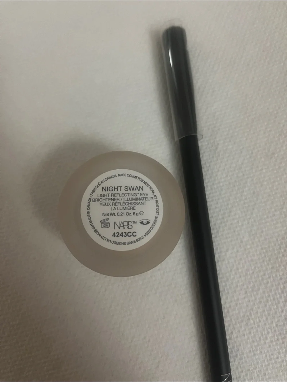 NARS Cream Concealer Pot in Night Swan with Black NARS Concealer Brush